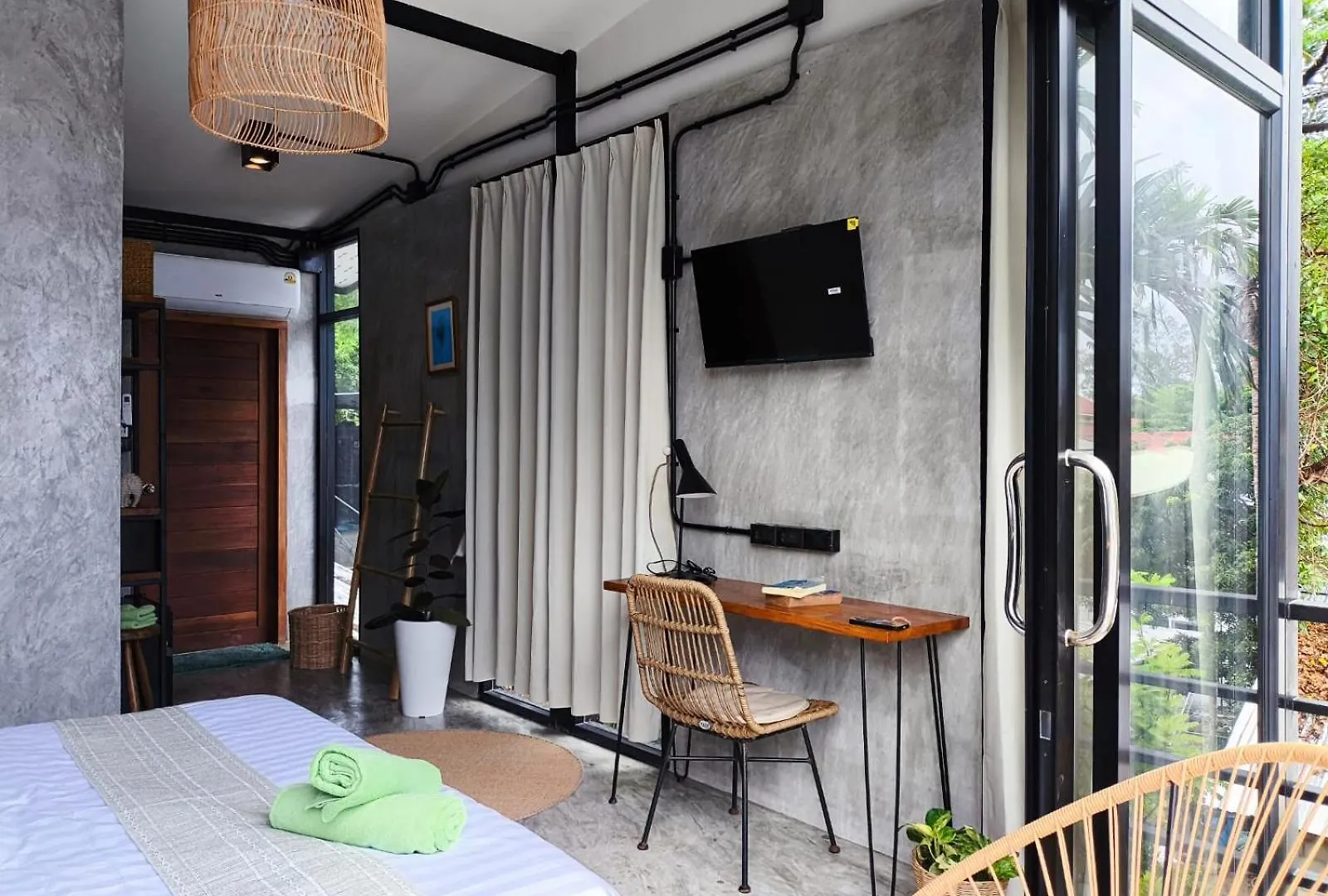 Cactus Boutique Hostel Koh Tao Thailand
