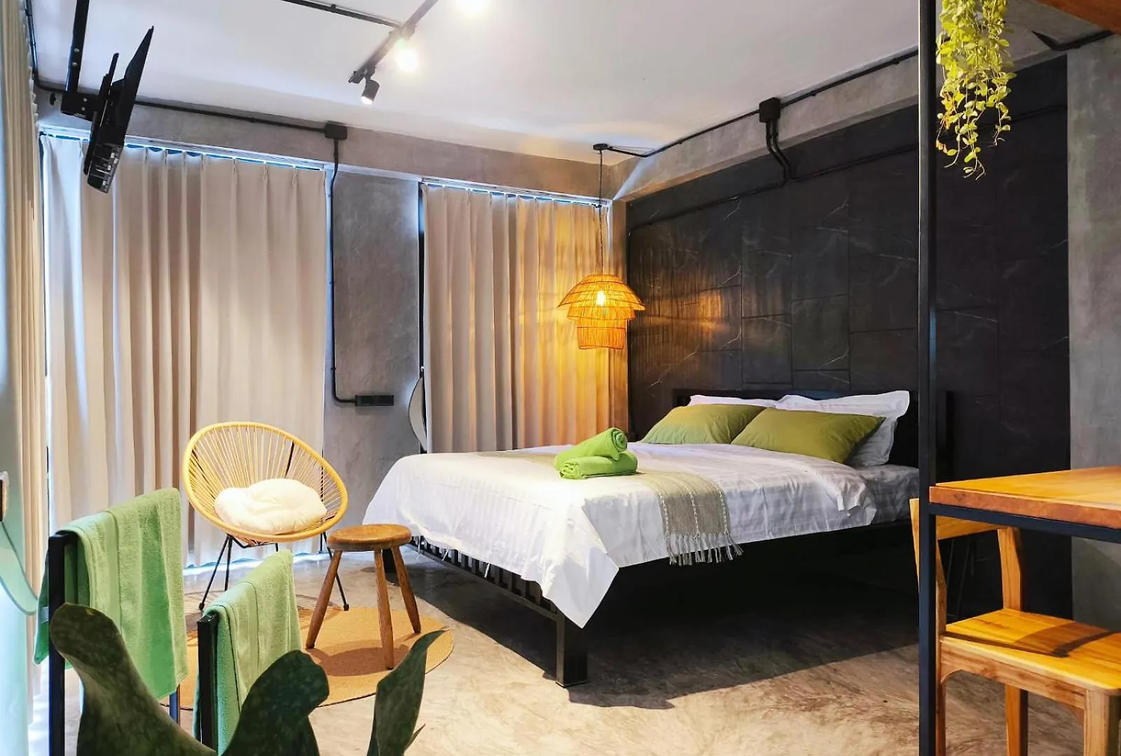 Cactus Boutique Hostel Koh Tao